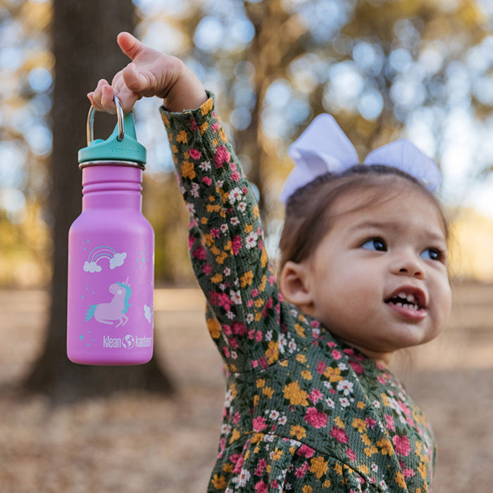 classic-kid-sippy-cap-e9 K12CNSIPPY-UN-kids_bottle_unicorn_lifestyle.jpg