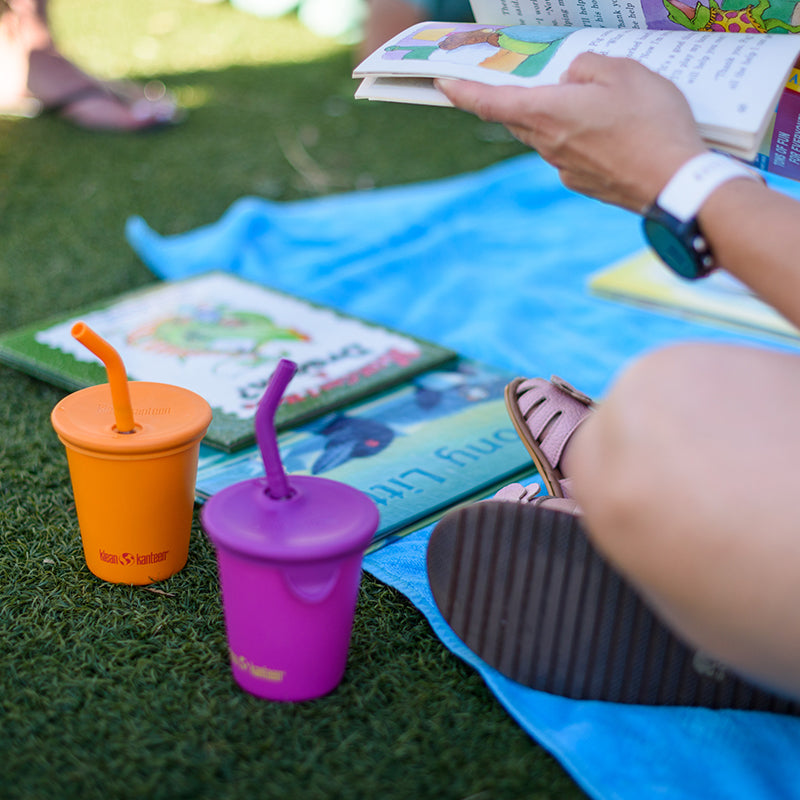 10oz-kid-s-cup-with-straw-lid-o5 10oz_kids_cups_straw_reading_blanket_square.jpg