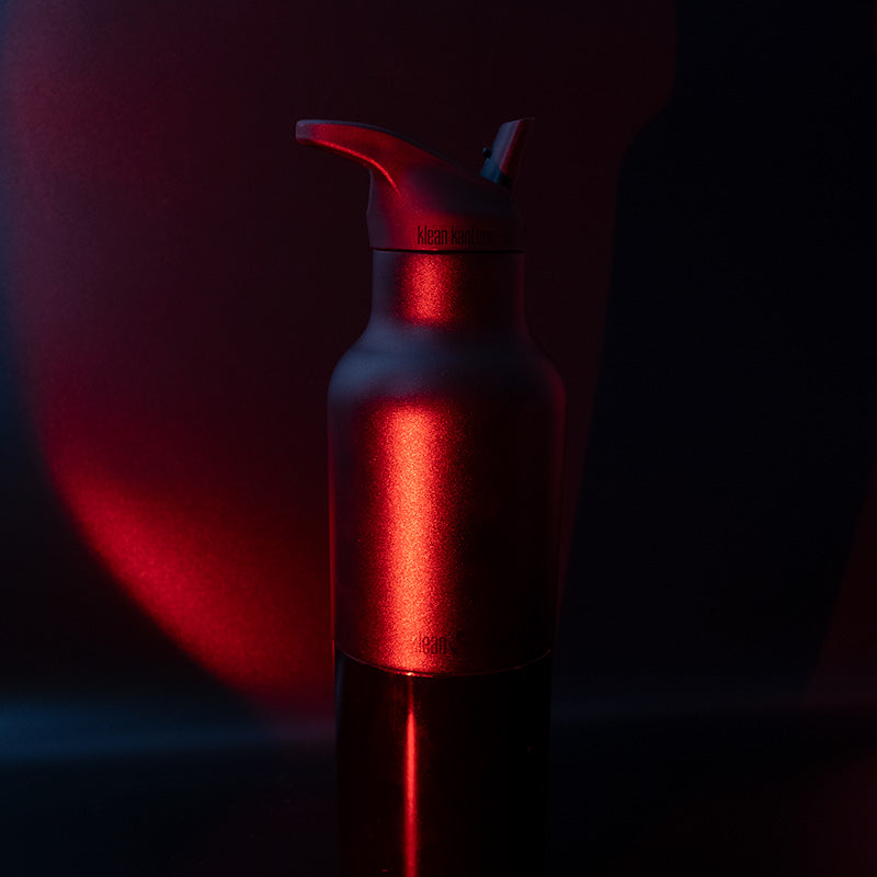 20oz-rise-classic-may-the-4th-a2 20oz_rise_classic_may_the_fourth_starwars_black_bottle_redglow_square.jpg