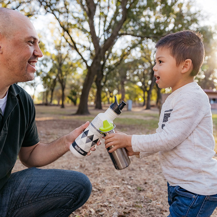 classic-kid-sippy-cap-e9 K12CNSIPPY-BS-sippy_cap_dad_lifestyle.jpg