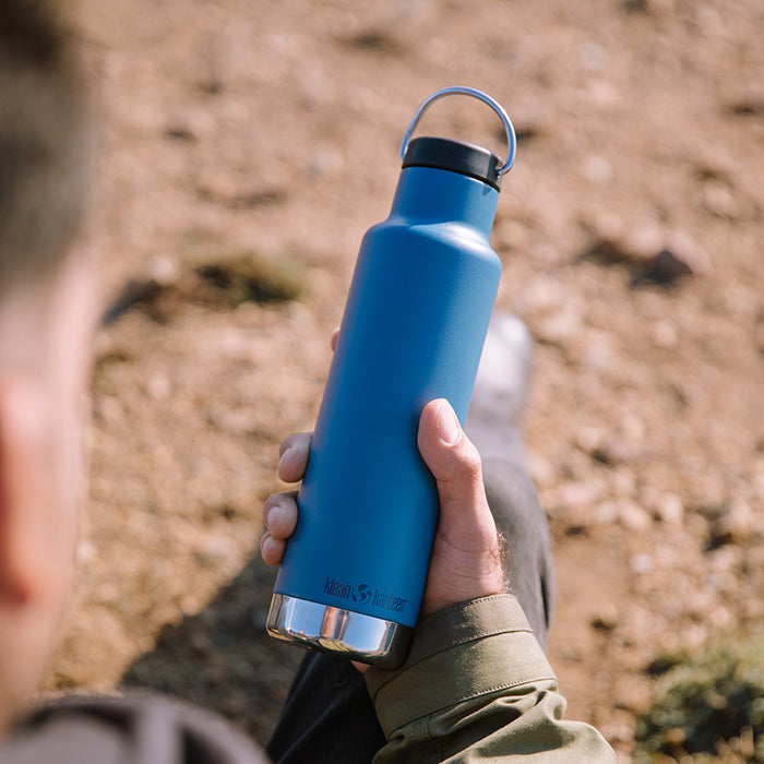 classic-loop-cap-d0 K20VCNPPL-RT-bottle_loop_cap_blue_lifestyle.jpg