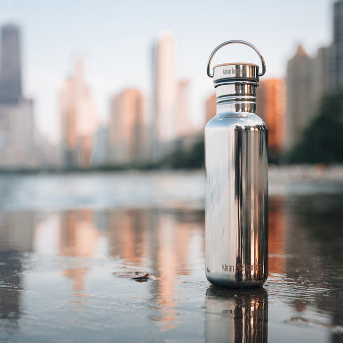 27oz-reflect-with-bamboo-cap-o3 K27SSLRF-MS-BAMBOO_reflecttion_bottle_lifestyle.jpg