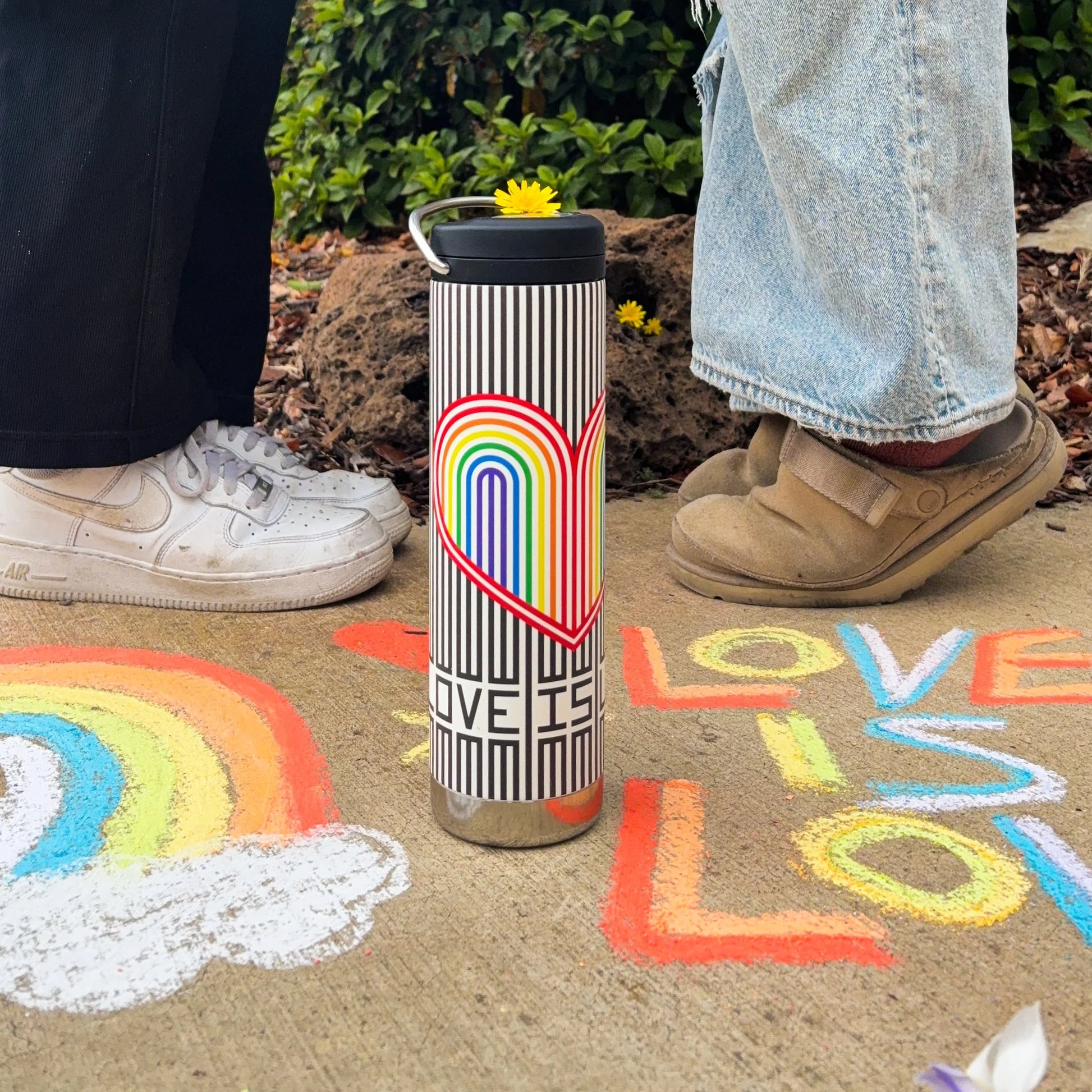 20oz-tkwide-with-twist-cap-pride-stripes-z6 Pride-2.webp