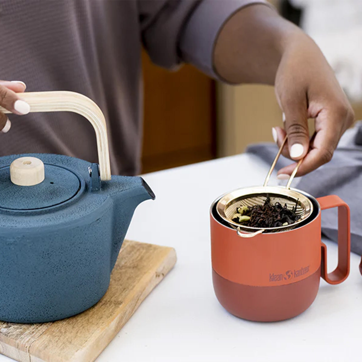 14oz-rise-mug-sale-w5 coffee_tea_seep_rise_mug_square.jpg