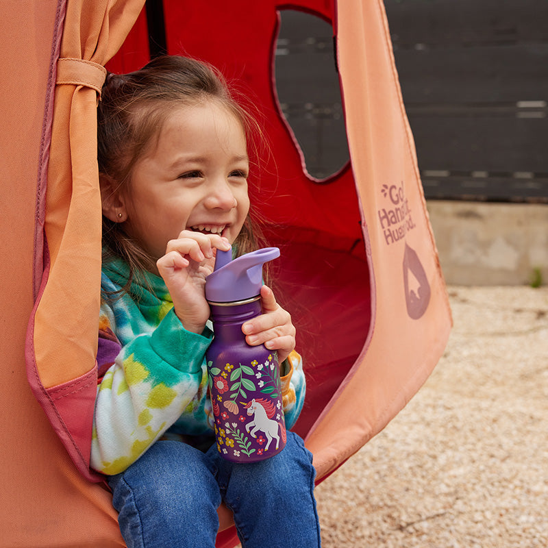 12oz-kid-s-classic-with-flip-seal-sport-cap-k4 kid_sport_flip_seal_12oz_girl_smile_hammock_square.jpg
