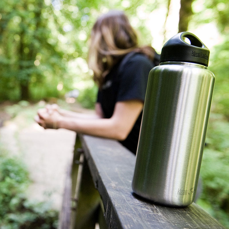 40oz-wide-with-loop-cap-m6 wide_40oz_bottle_bridge_closeup_square.jpg